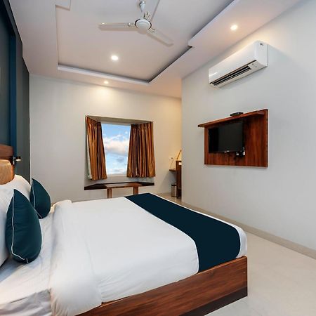 Hotel O Earth Villa Near Bestech Central Square Mall Gurgaon Eksteriør billede