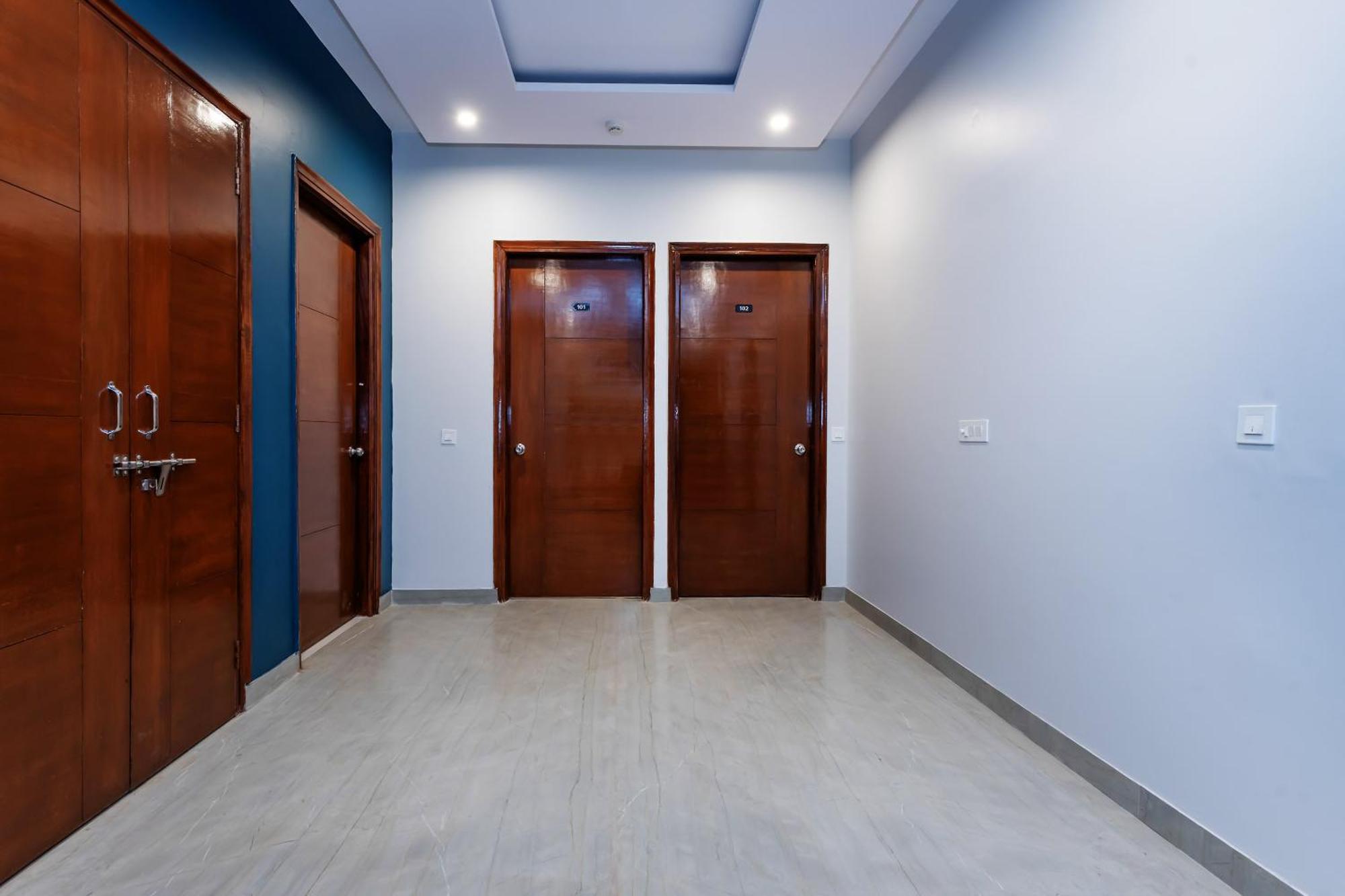 Hotel O Earth Villa Near Bestech Central Square Mall Gurgaon Eksteriør billede