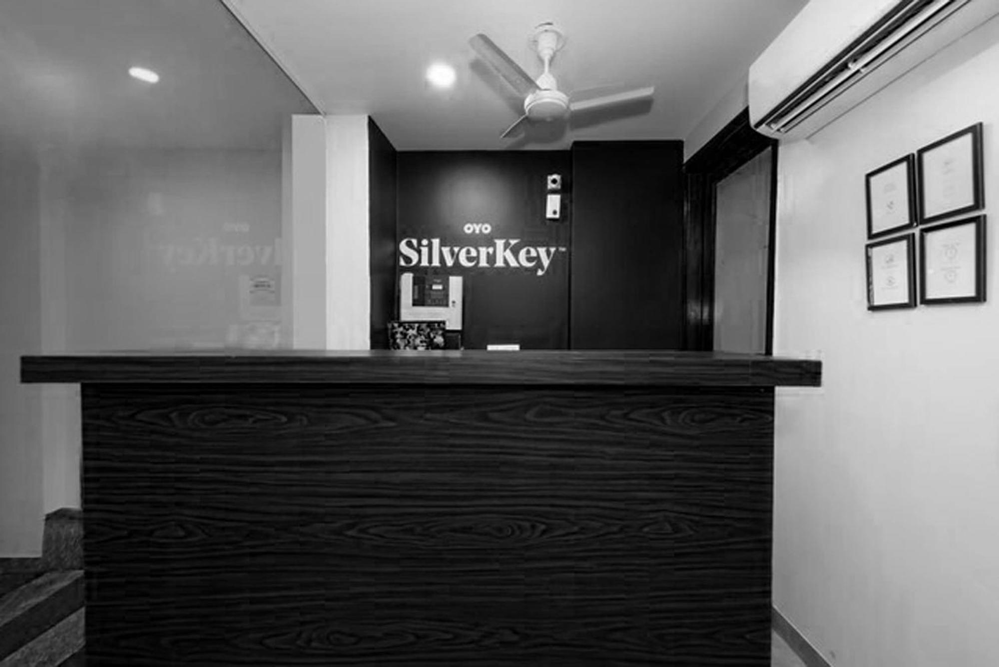 Hotel O Earth Villa Near Bestech Central Square Mall Gurgaon Eksteriør billede